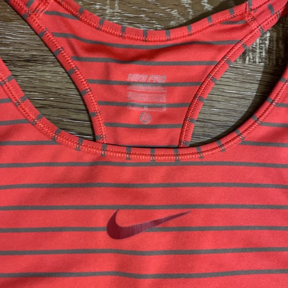 Nike Pro Dri-Fit Sports Bra - Picture 4 of 7